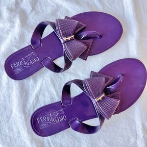 Salvatore Ferragamo Bali Bow Jelly Thong Sandals in Purple